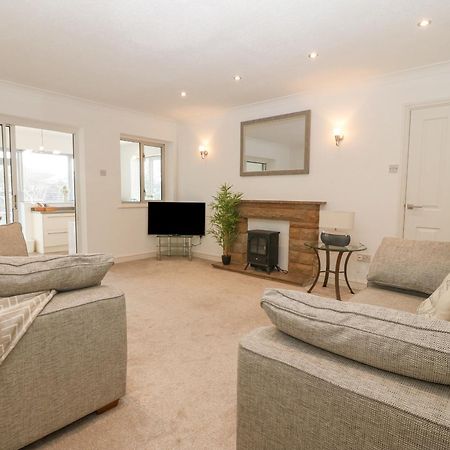 Riverview Apartment Cemaes Bay Esterno foto