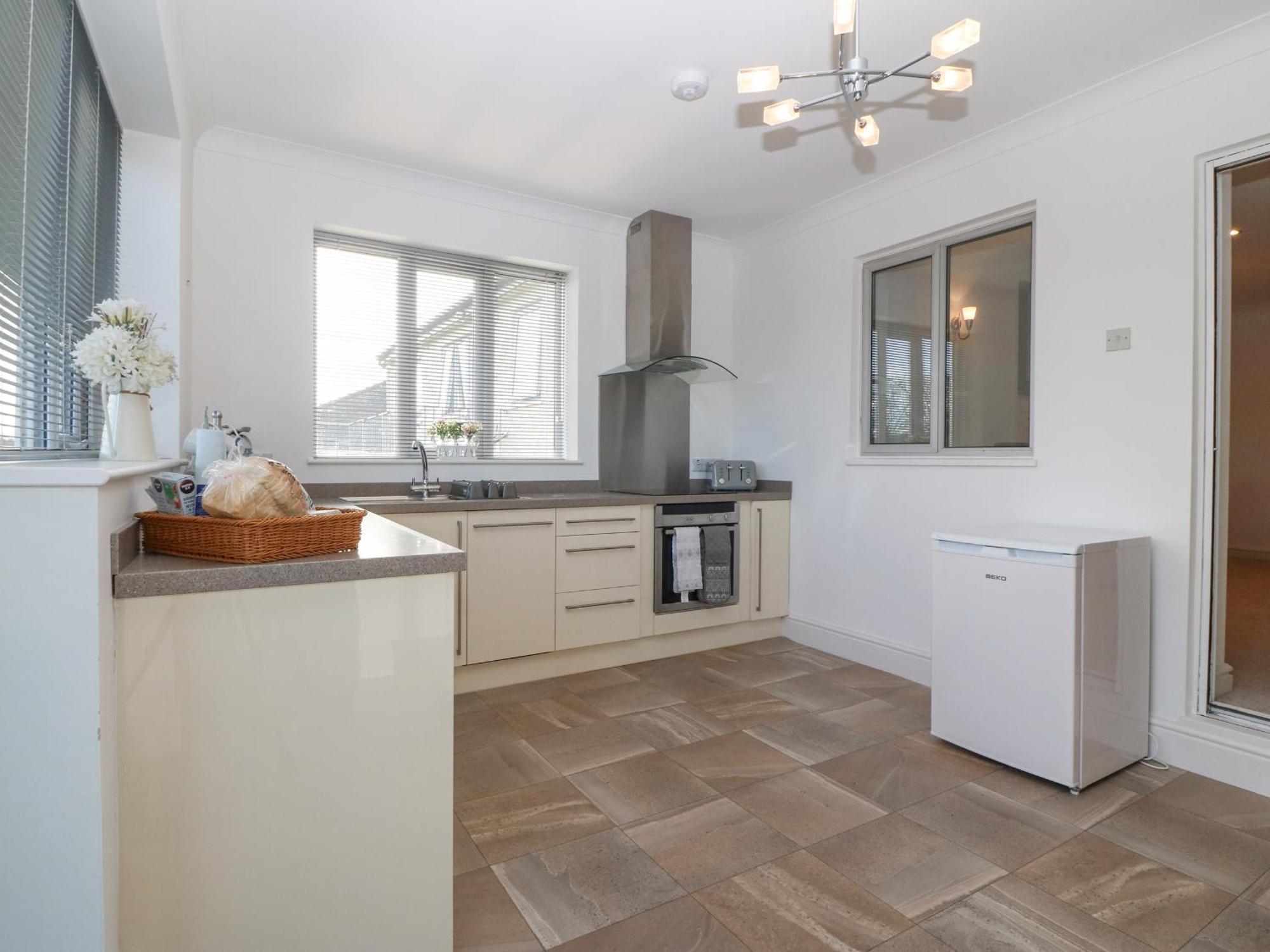Riverview Apartment Cemaes Bay Esterno foto